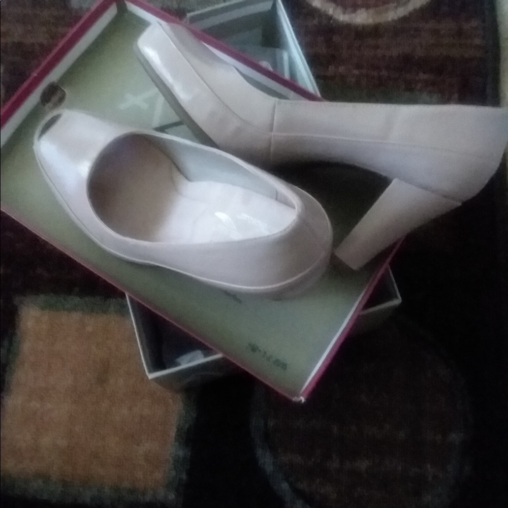 Aero soles in blush color...A2 comfort system pump